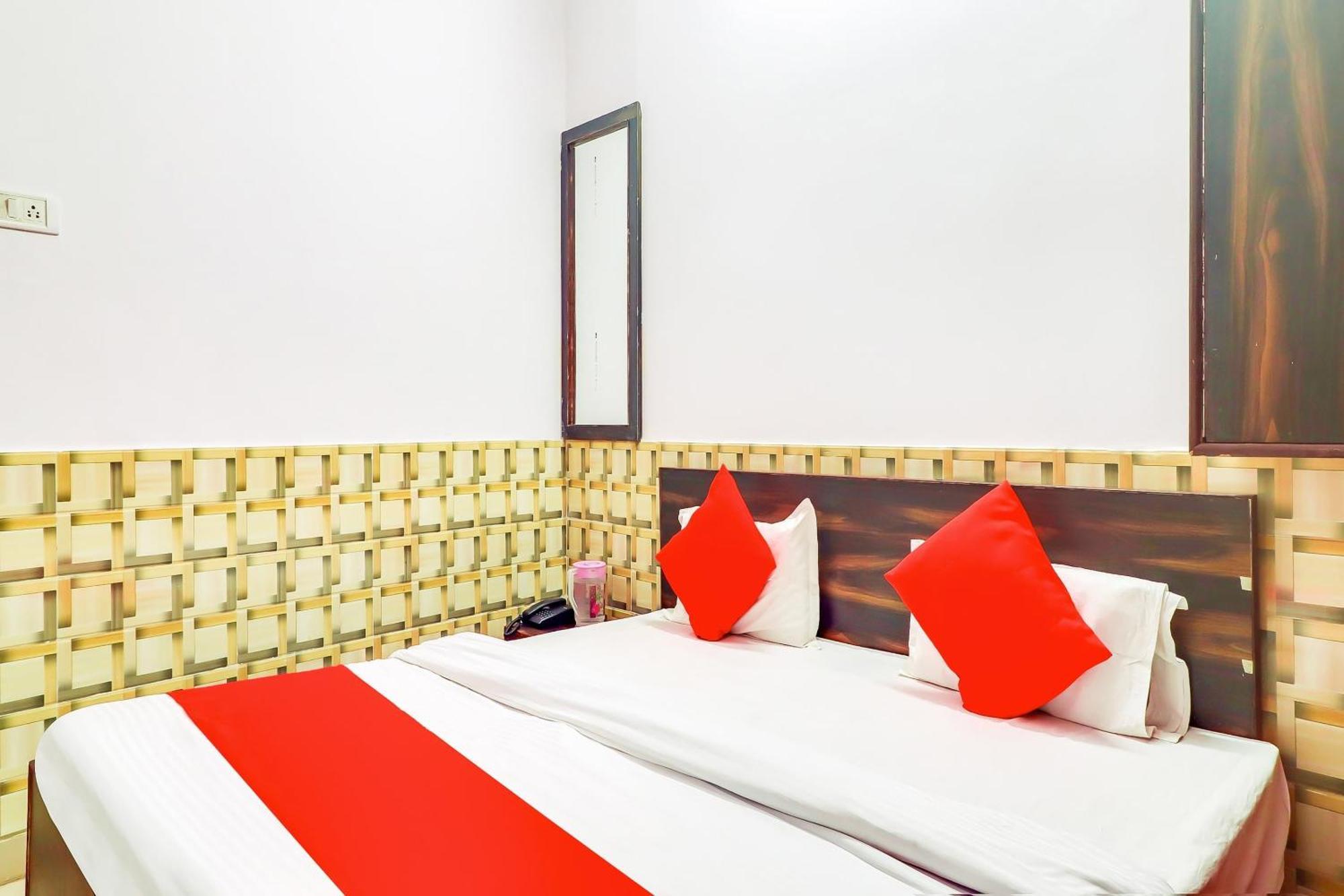 Super Collection O Dolphin Hotel Lucknow Eksteriør billede